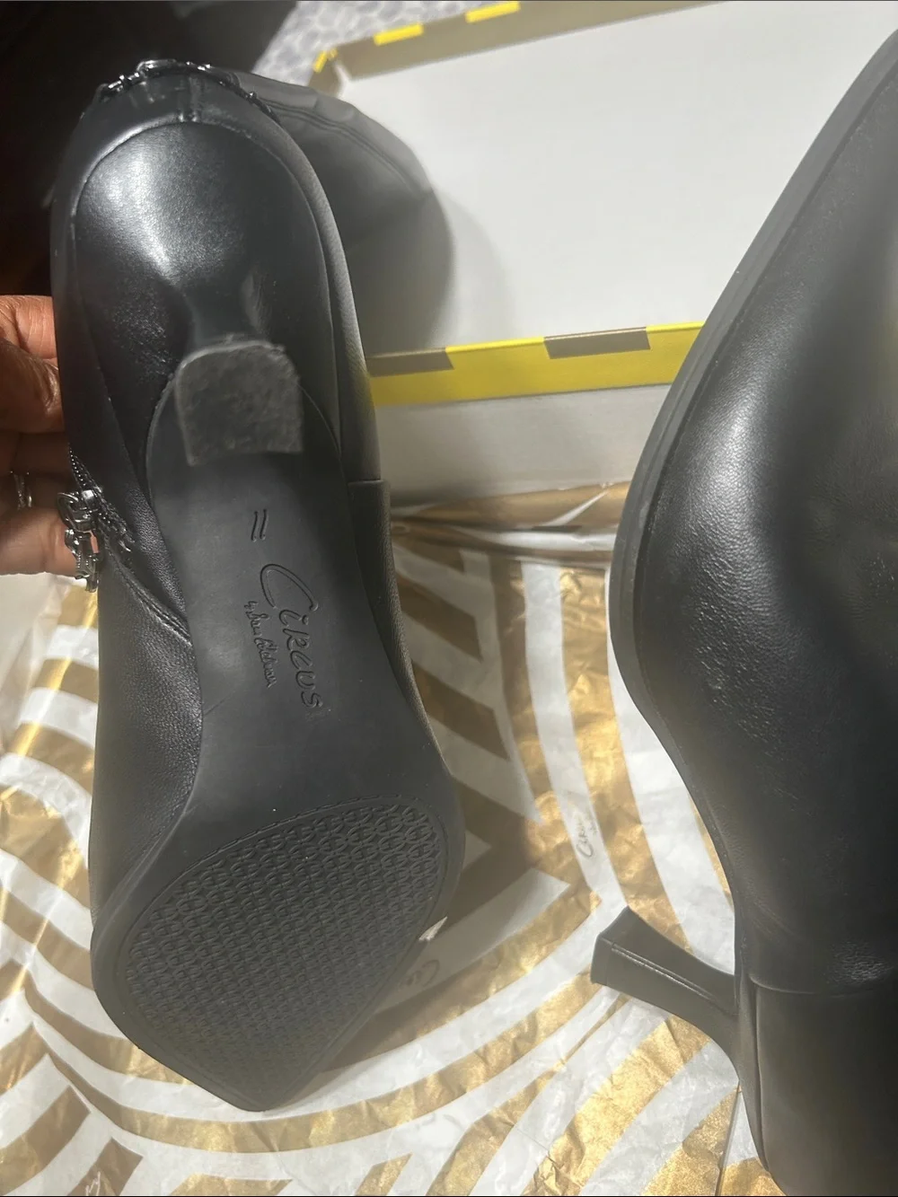 Circus by Sam Edelman sleek black